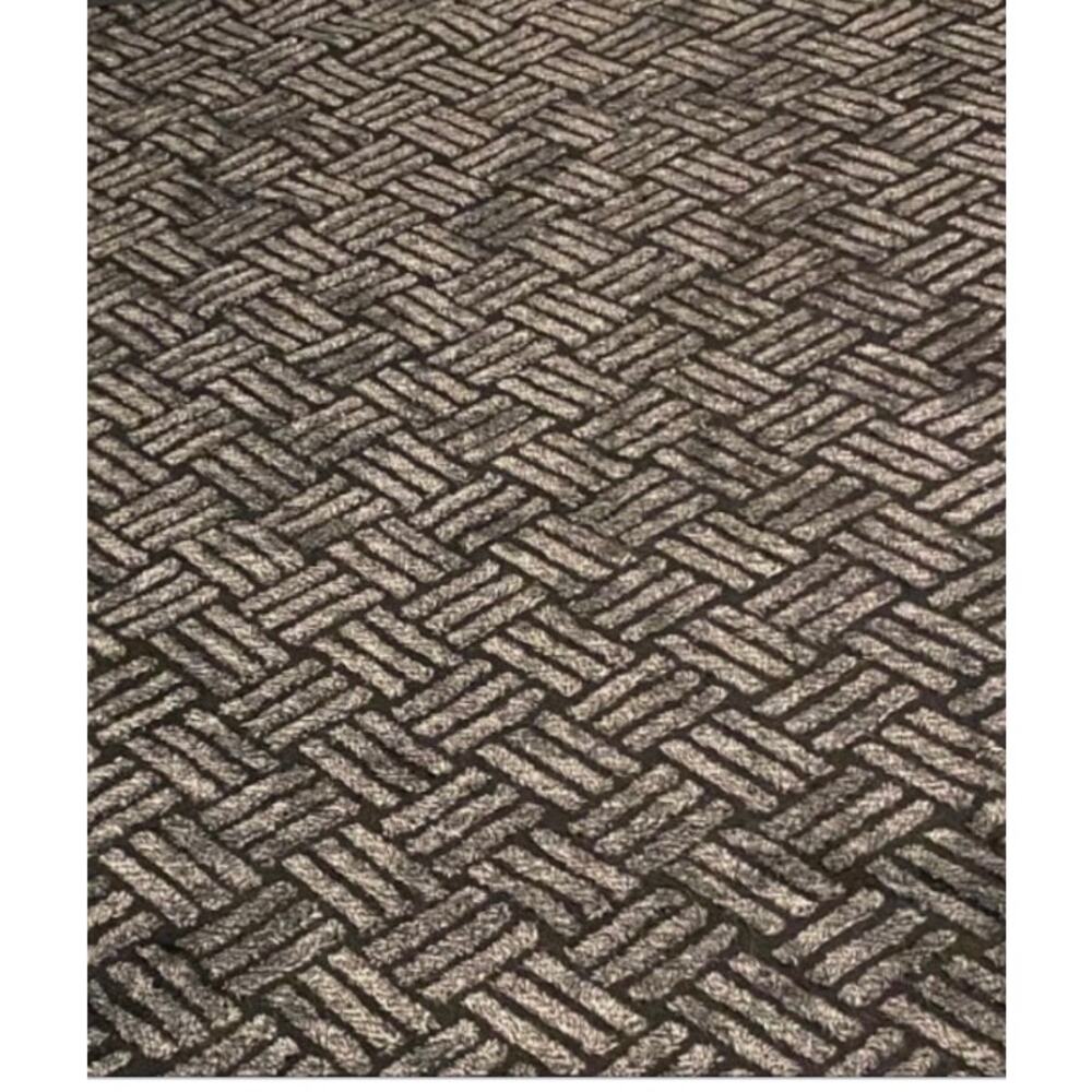 Ultra-soft microfiber 4' x 6' non-slip rug, new black / white